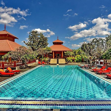 奈比多奥伦姆宫酒店及度假村 Naypyidaw 外观 照片